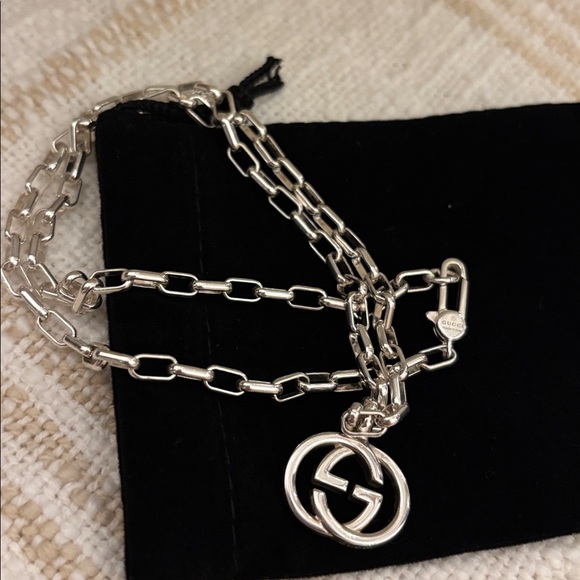 Gucci Silver Chain Bracelet with Logo Charm .925 silver - Picture 4 of 4
